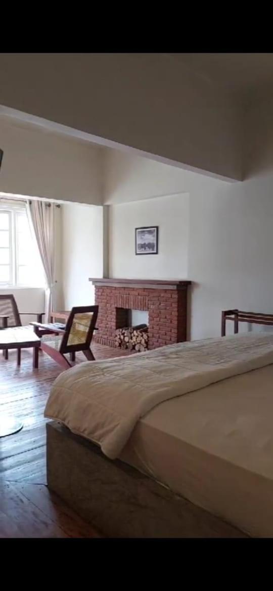 Railway Lodge Hostel Хатон Екстериор снимка