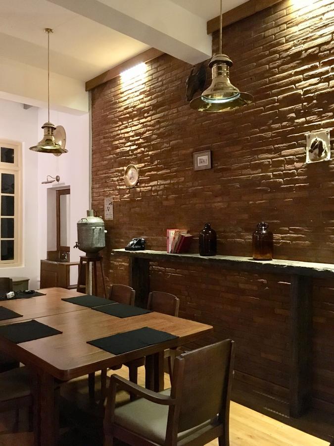 Railway Lodge Hostel Хатон Екстериор снимка